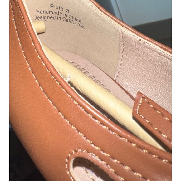 J.Adams Pixie Tan Faux Leather Pixie Heels Size 8 - Picture 5 of 7